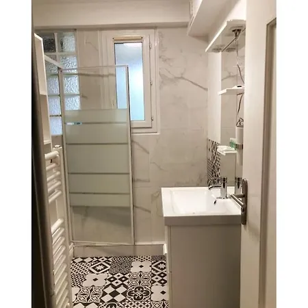 Apartment Sous Le Soleil - Calme Et Proche Du Centre *